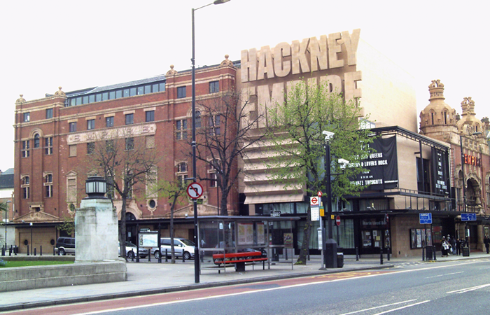 The Hackney Empire as seen from Mare Street. Licencing: Cjc13, CC BY-SA 3.0, via Wikimedia Commons.